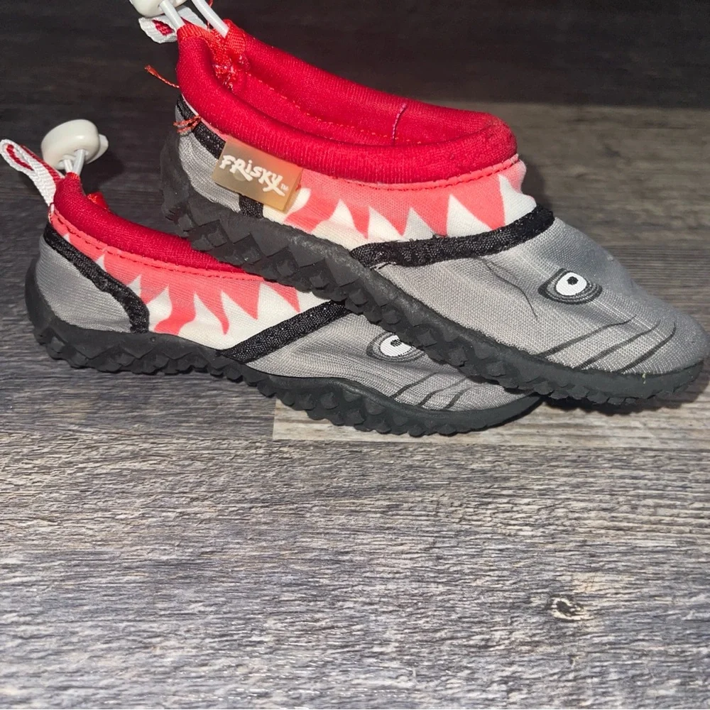 Shark Toddler Water Shoes Size 6 Beach Pool Easy Slip On Swim Sandals Summer